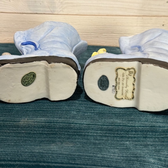 Vintage Planter Ceramic Blue Baby Boot with Baby Mice Made in Taiwan - Picture 7 of 10